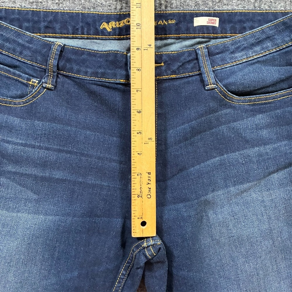 Arizona Jean Co. Womens Super Skinny Jeans Size 17 Dark Wash Denim Mid Rise - Picture 6 of 9